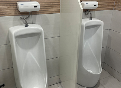  남자화장실
